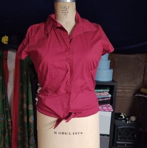 Laura Byrne's Ridley top in burgundy